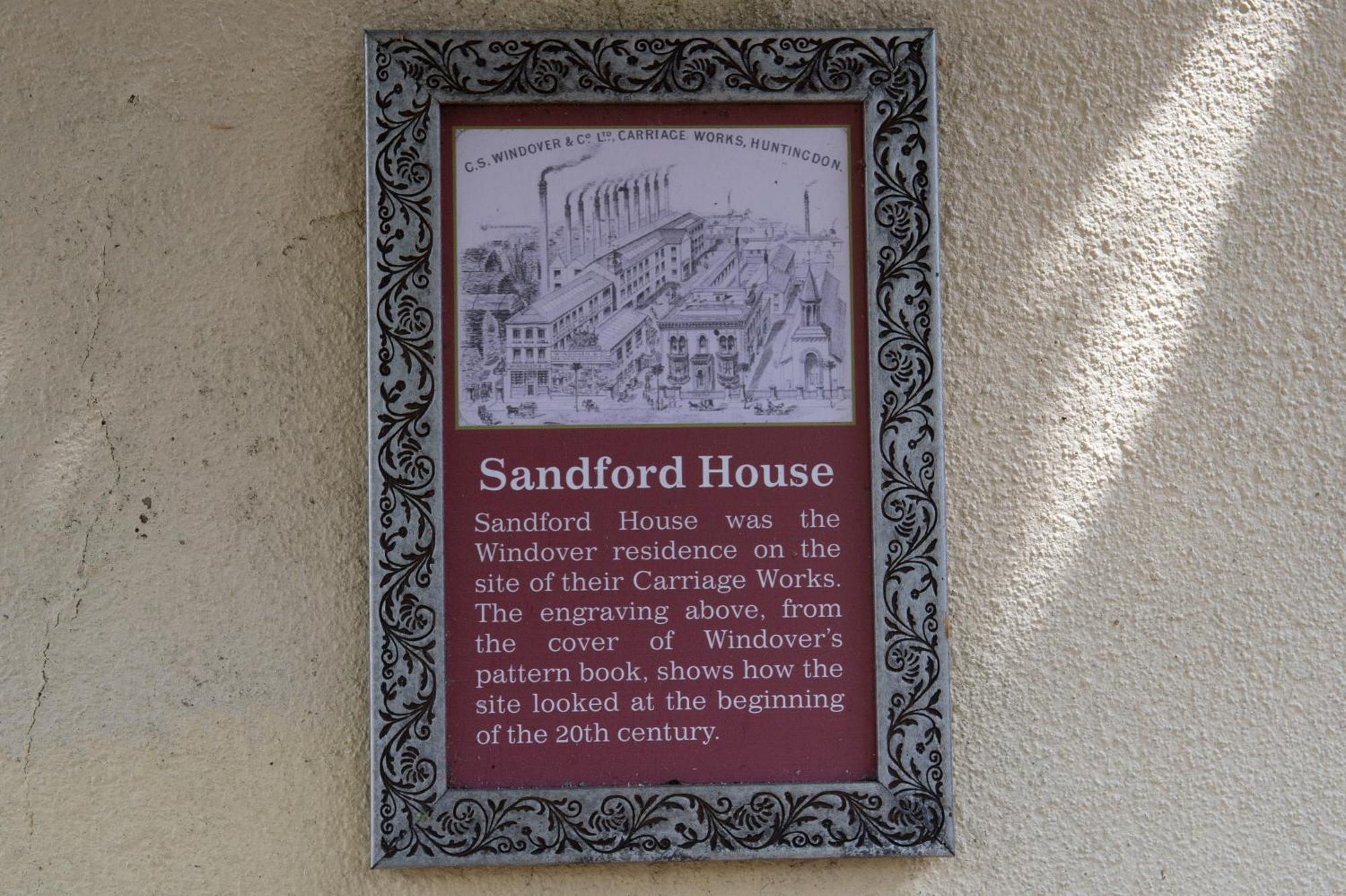 Sandford House Hotel Wetherspoon Huntingdon Ngoại thất bức ảnh
