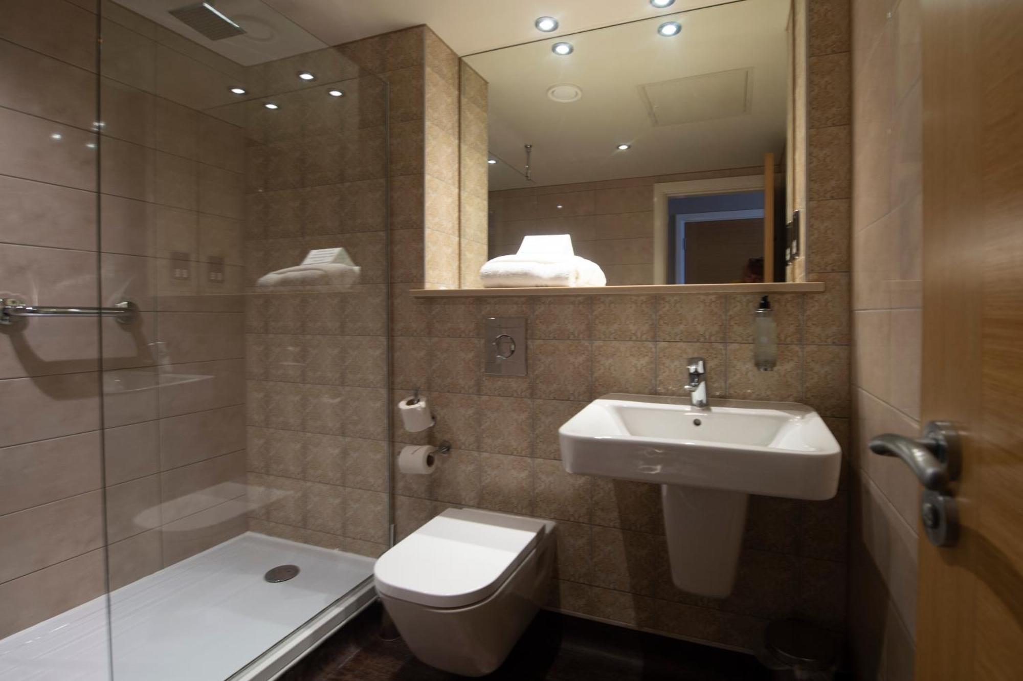Sandford House Hotel Wetherspoon Huntingdon Ngoại thất bức ảnh