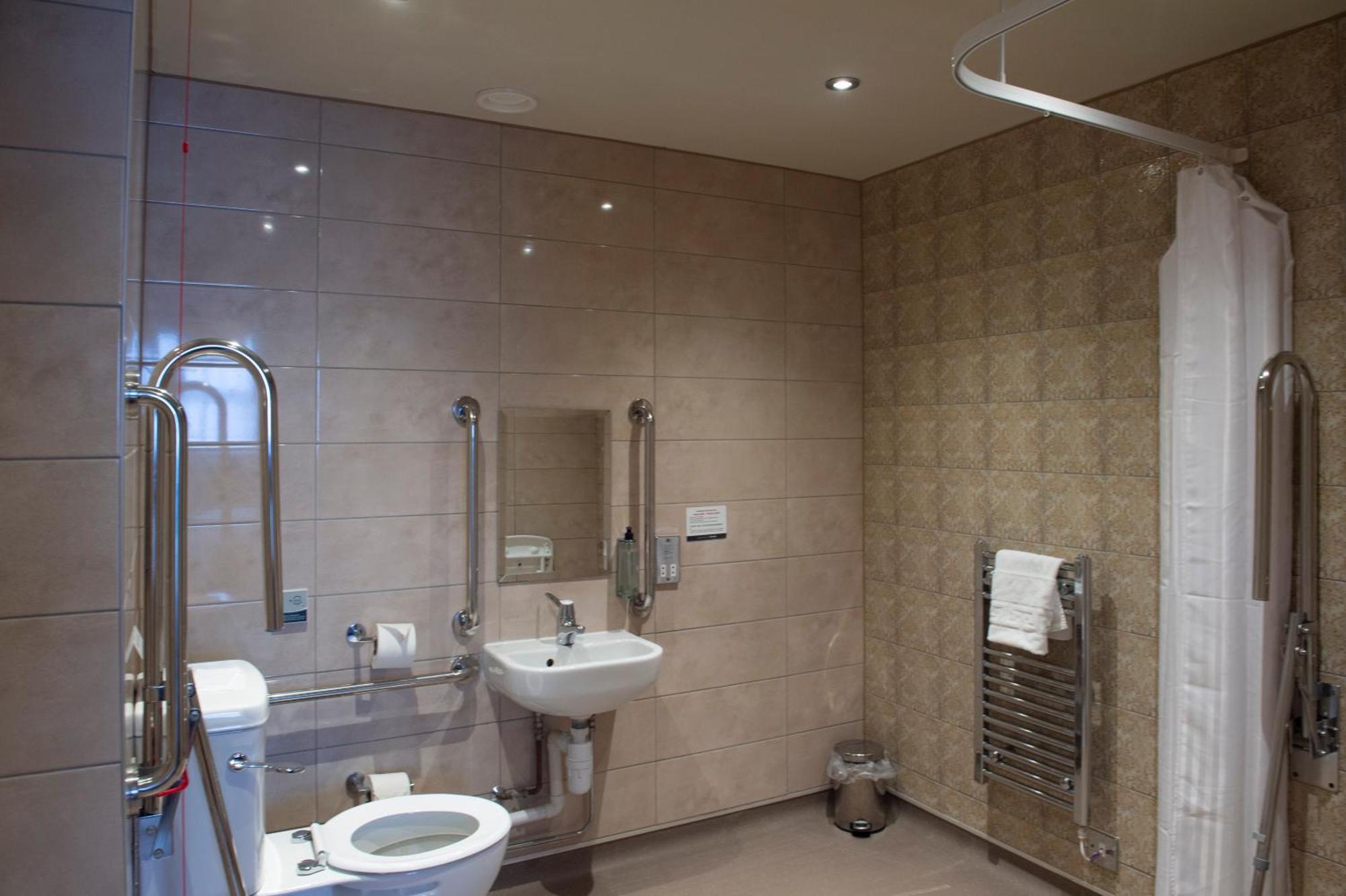Sandford House Hotel Wetherspoon Huntingdon Ngoại thất bức ảnh