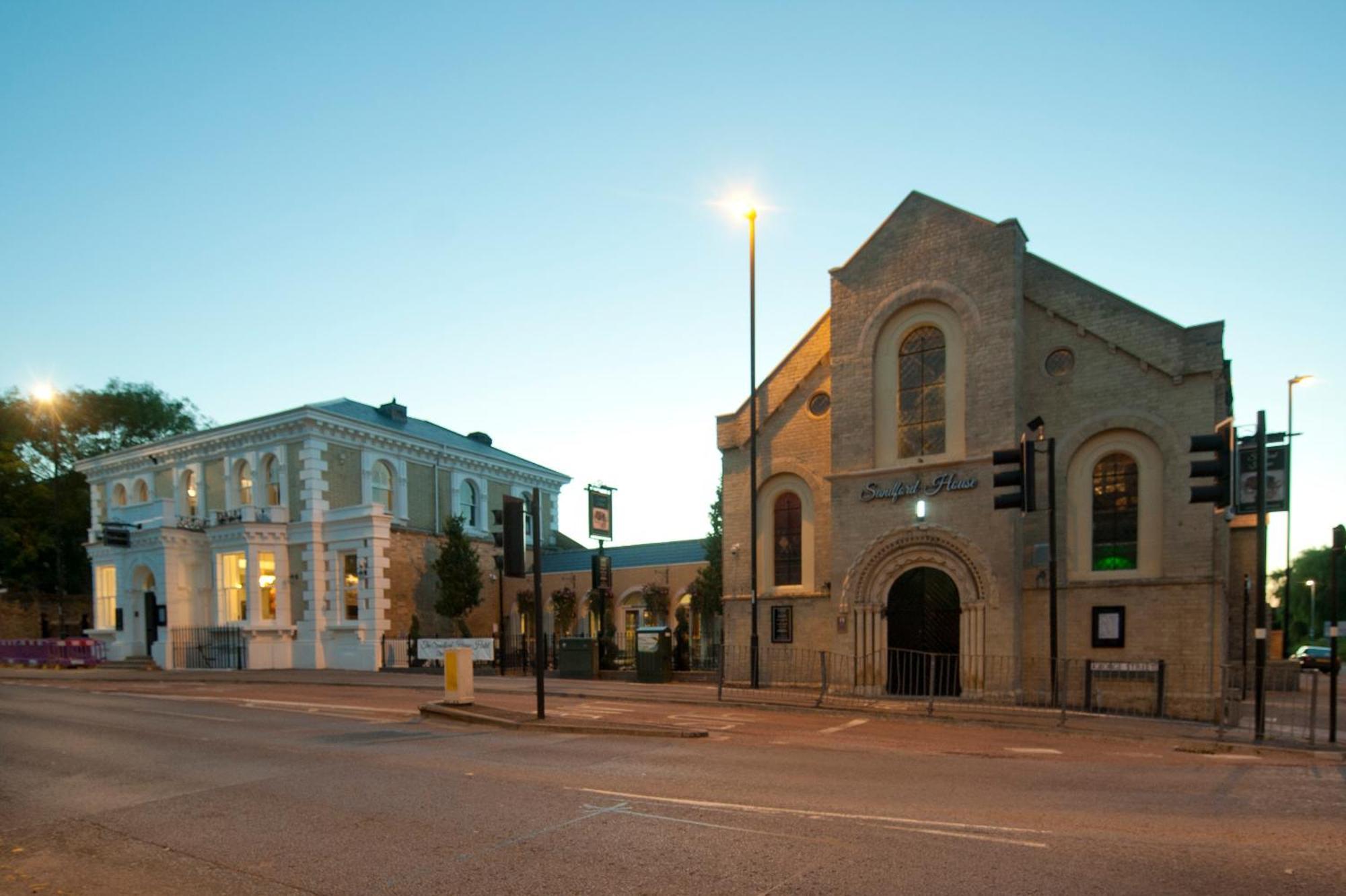 Sandford House Hotel Wetherspoon Huntingdon Ngoại thất bức ảnh